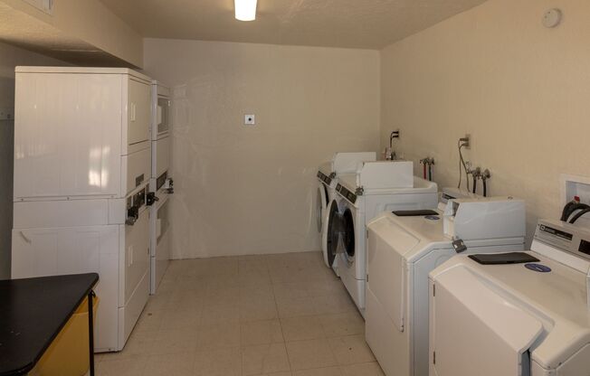 2 beds, 2 baths, 1,100 sqft, $1,575, Unit A6