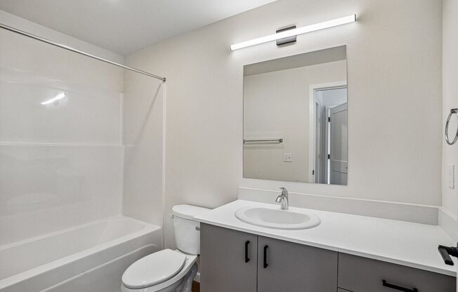 2 beds, 2 baths, 938 sqft, $2,325, Unit 202