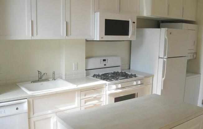 5 38 47 AVE