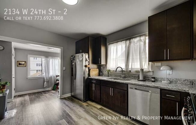 2134 W 24 ST