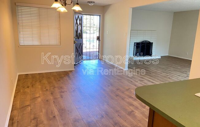 130 YORKSHIRE CT