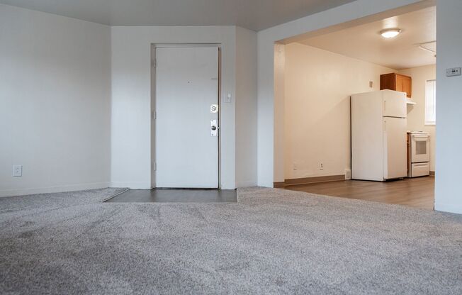 2 beds, 1 bath, 850 sqft, $995, Unit K135