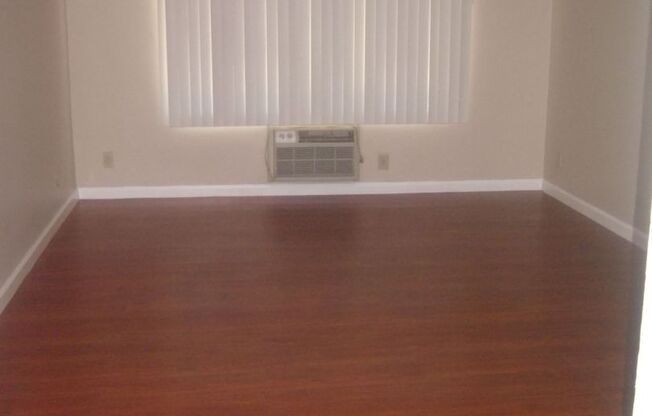 Woodbridge Village Apartments - 1900 N. MARIANNA AVE.