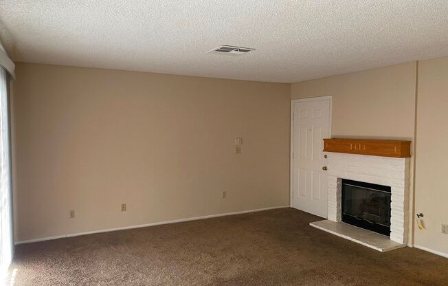 1 bed, 1 bath, $1,050, Unit # 257
