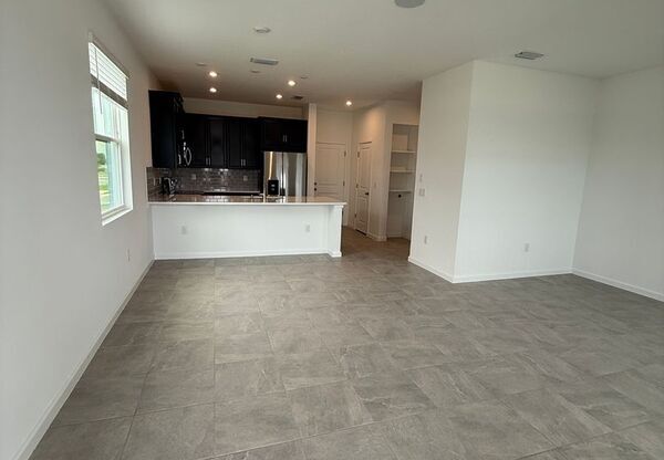4196 SADLER RD