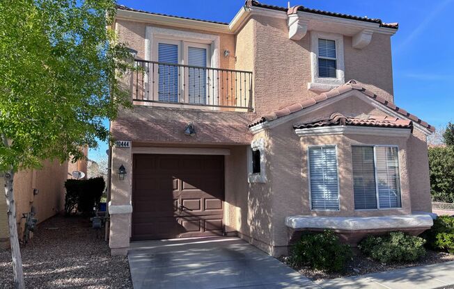 Adorable Home with 3 Bedrooms 2.5 Bathrooms in Gated Community with Gate Pool!