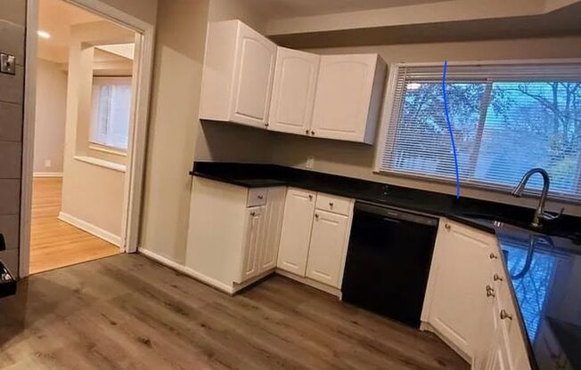 Welcome Home!!! Oak Park 3 bedroom brick ranch