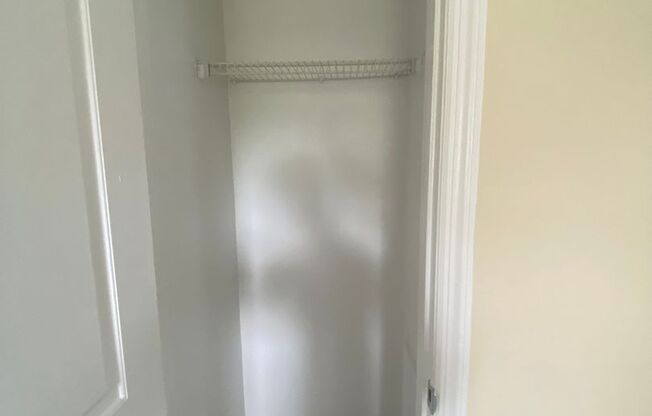 1 bed, 1 bath, $995, Unit 2660B