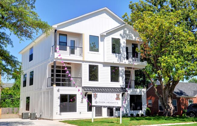 2628 Forest Park Blvd