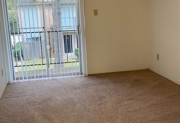 1 bed, 1 bath, 583 sqft, $810, Unit 0402