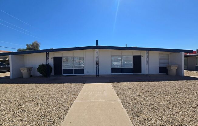 2 Bed 1 Bath Spacious Apartment