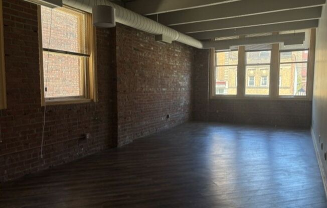 2 beds, 2 baths, 1,376 sqft, $1,849, Unit 611