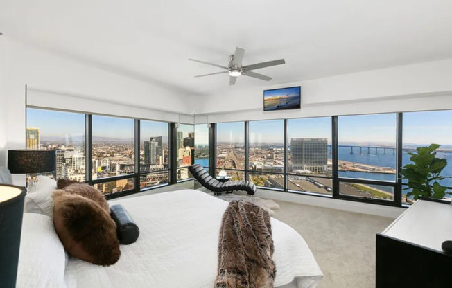 200 Harbor Dr