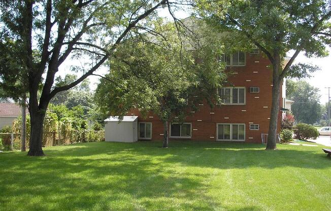 Richfield Square Apartments exterior