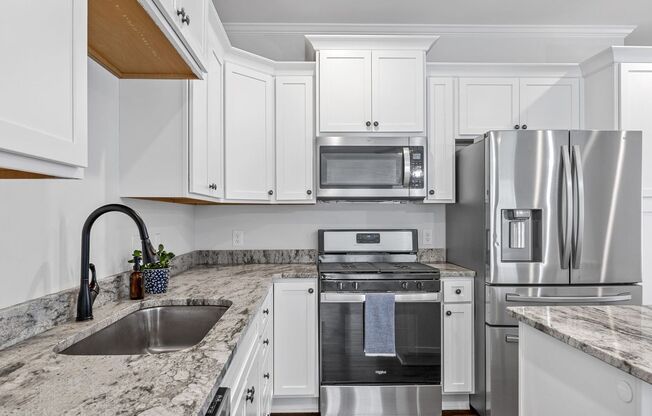 3 beds, 2.5 baths, 1,580 sqft, $1,708, Unit LP148
