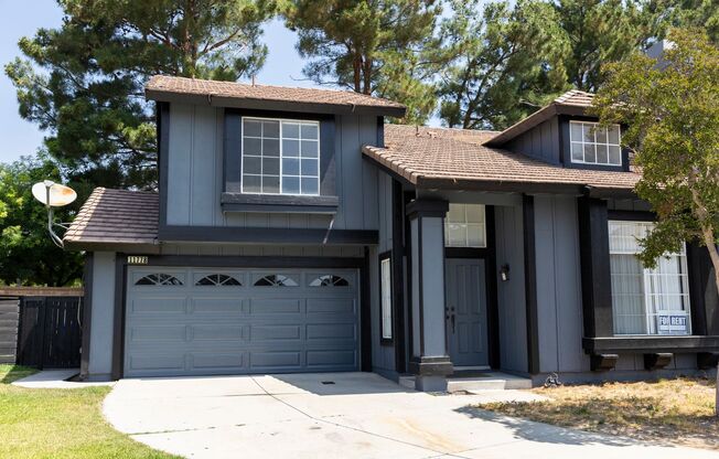 Beautiful 2-Story Home in Rancho Cucamonga!