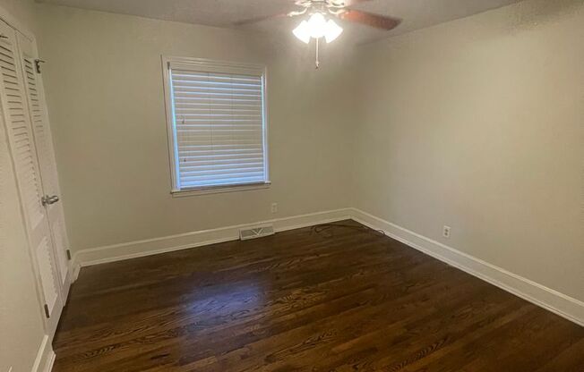 3 beds, 1.5 baths, $3,000