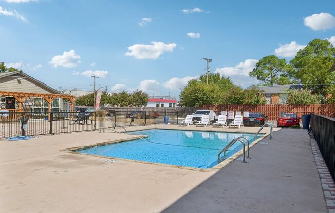 1 bed, 1 bath, 651 sqft, $1,225, Unit 257