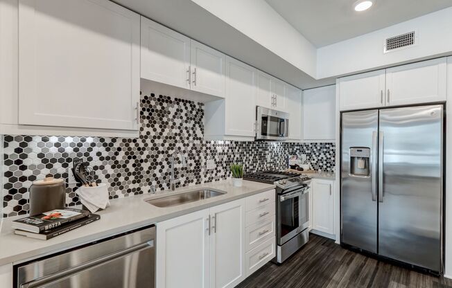 2 beds, 2 baths, 1,049 sqft, $2,987, Unit 621