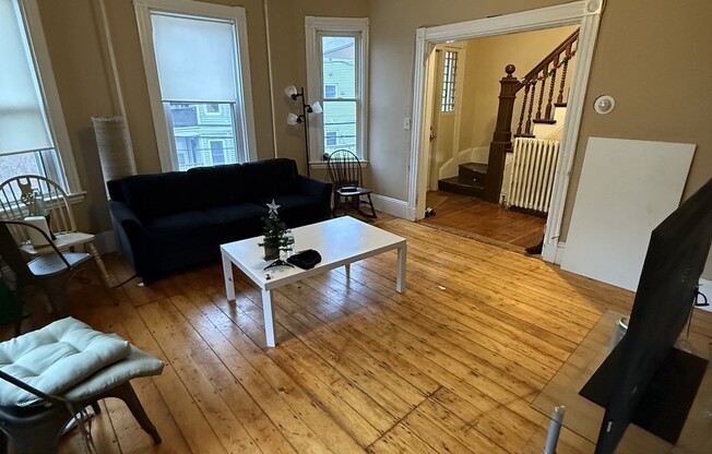 10 ELDORA ST
