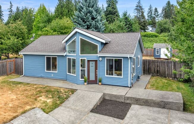 Rare Rose Hill Rambler with Expansive Lot
