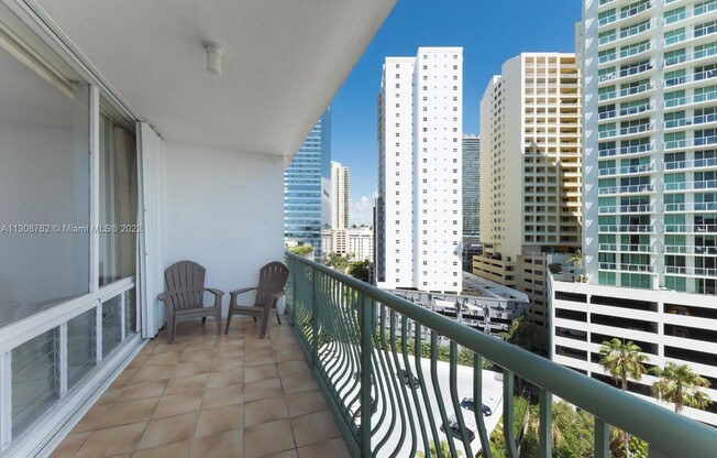 1408 Brickell Bay Dr