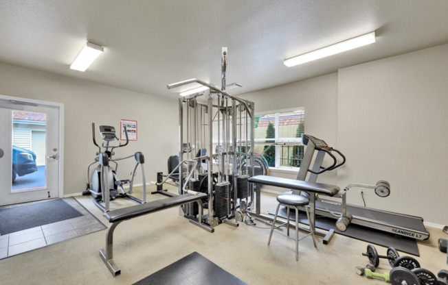 2 beds, 2 baths, $2,950, Unit # 202