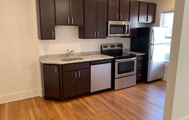 Studio, 1 bath, $1,195, Unit 4847-2C