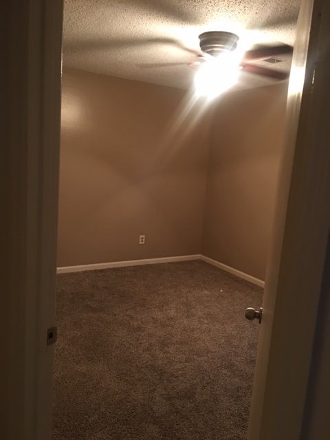 3 beds, 1 bath, $1,100