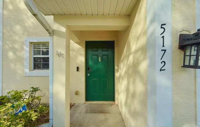 Spacious 3-Bedroom Townhouse with Den and Community Pool