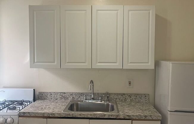 1 bed, 1 bath, 725 sqft, $1,150, Unit 4815-A1