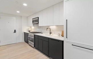 1 bed, 1 bath, 635 sqft, $3,625, Unit 604