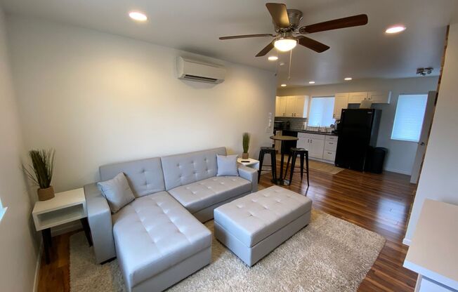 Fully furnished  1 Bedroom Apartment Monthly Rental!