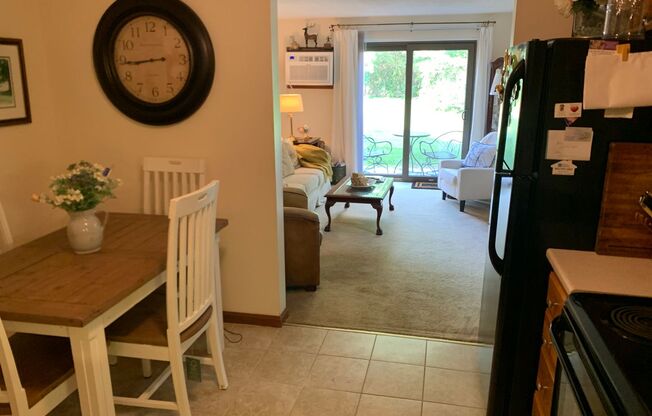 2 beds, 2 baths, 1,070 sqft, $2,600, Unit 8-8A