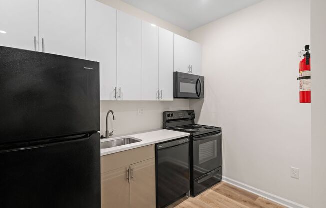 2 beds, 2 baths, 875 sqft, $1,350, Unit Unit 204