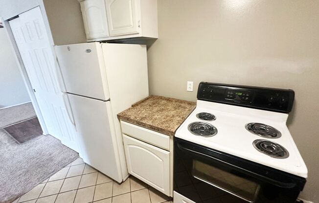 1 bed, 1 bath, 560 sqft, $815, Unit 715-18