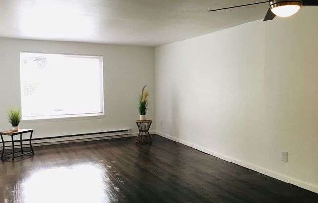 2 beds, 1.5 baths, 1,200 sqft, $2,500, Unit 212