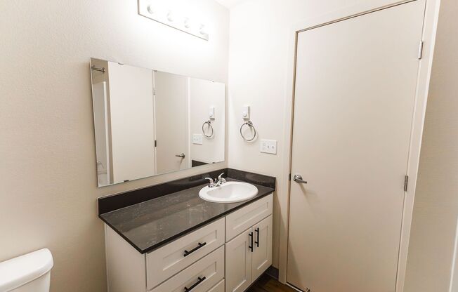 1 bed, 1 bath, 800 sqft, $1,550, Unit N-116