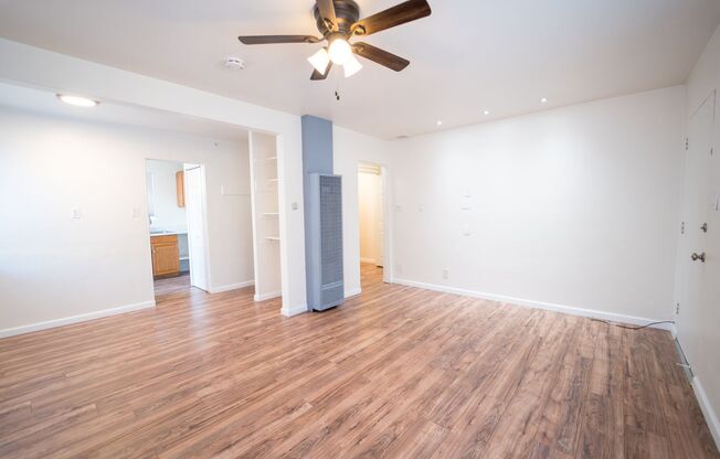 Kelly St | 6701-33