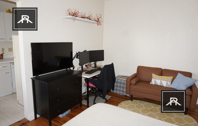 1645 COMMONWEALTH AVE