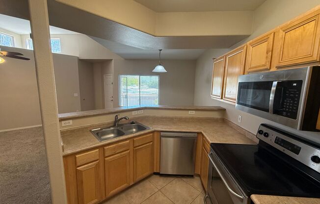 2 beds, 1 bath, $1,395, Unit # 2029