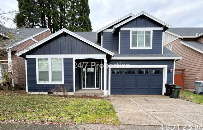 Large 4BD I 2.5BA Home - West Linn! $300 Rent Credit