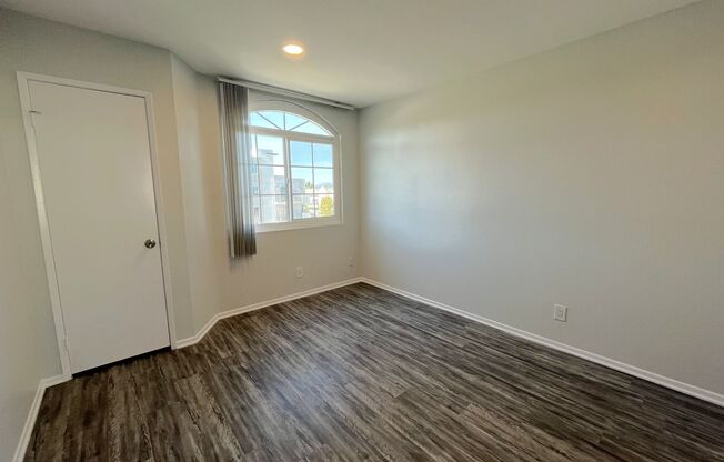 2 beds, 2 baths, 1,100 sqft, $2,611, Unit 403