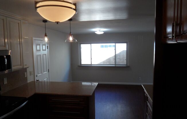 Spacious 6 Bedroom, 3 Bathroom, Single Family Home in Orange