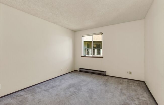 1 bed, 1 bath, 700 sqft, $1,645, Unit 35