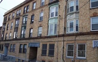 5 LINDEN ST
