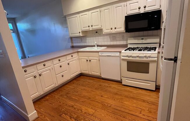 Alexandria/Old Town - 126 N Payne Street - $4,095.00
