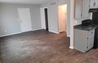 2 beds, 1 bath, 825 sqft, $890, Unit 2943-1