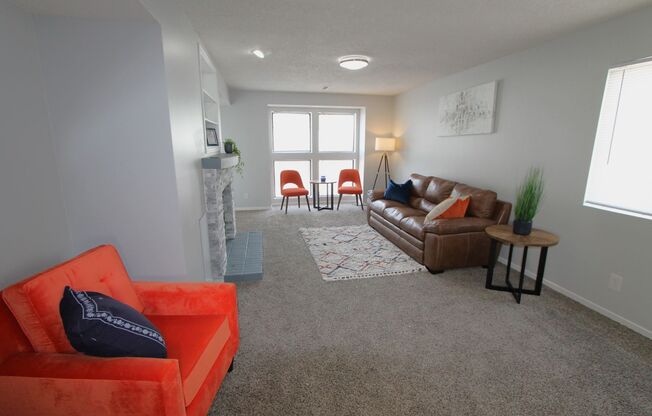 1 bed, 1 bath, $915, Unit 6320-304