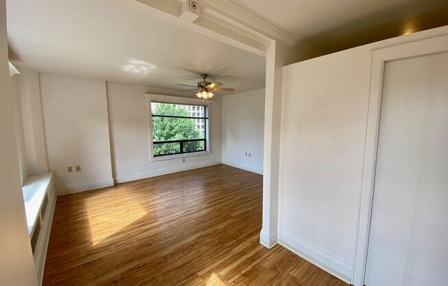 Studio, 1 bath, 527 sqft, $1,625, Unit 0604